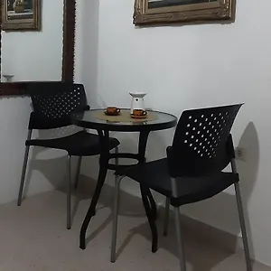  Apartment Frente Aeropuerto De Isla